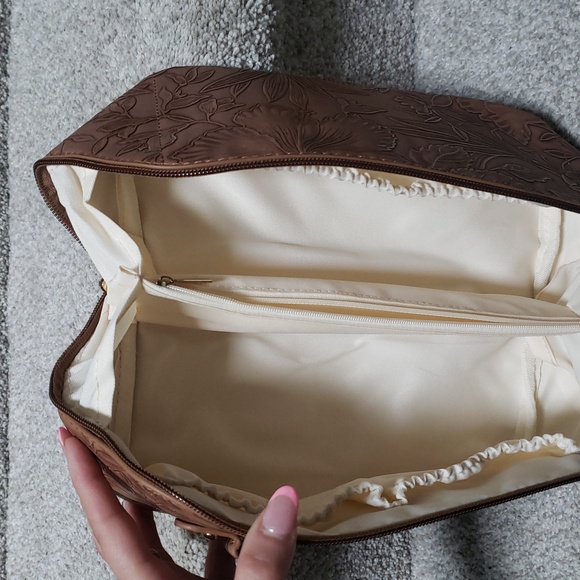 Vegan leather Makeup bag NEW - Picture 3 of 6